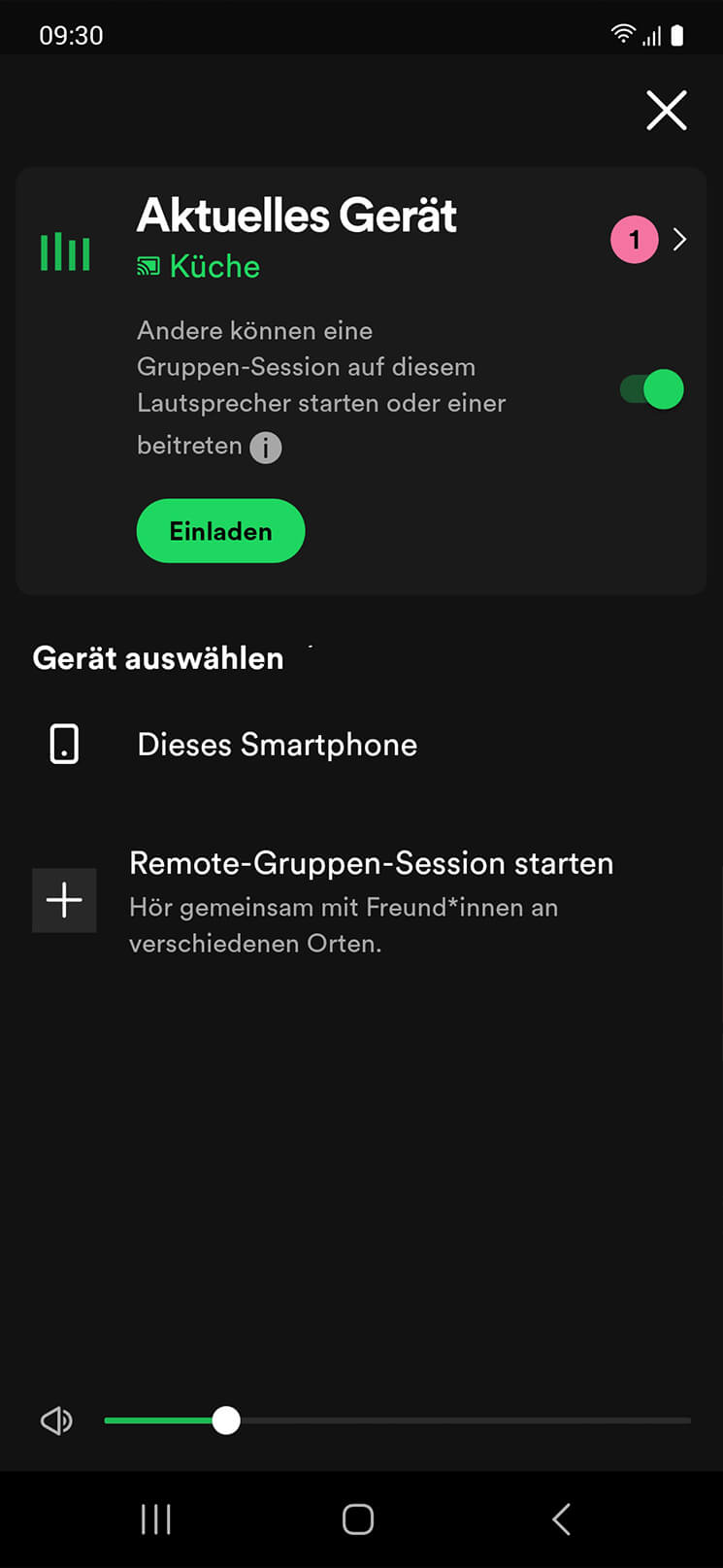 Die Spotify-App auf einem Smartphone zeigt die verfügbaren Ausgabegeräte an.