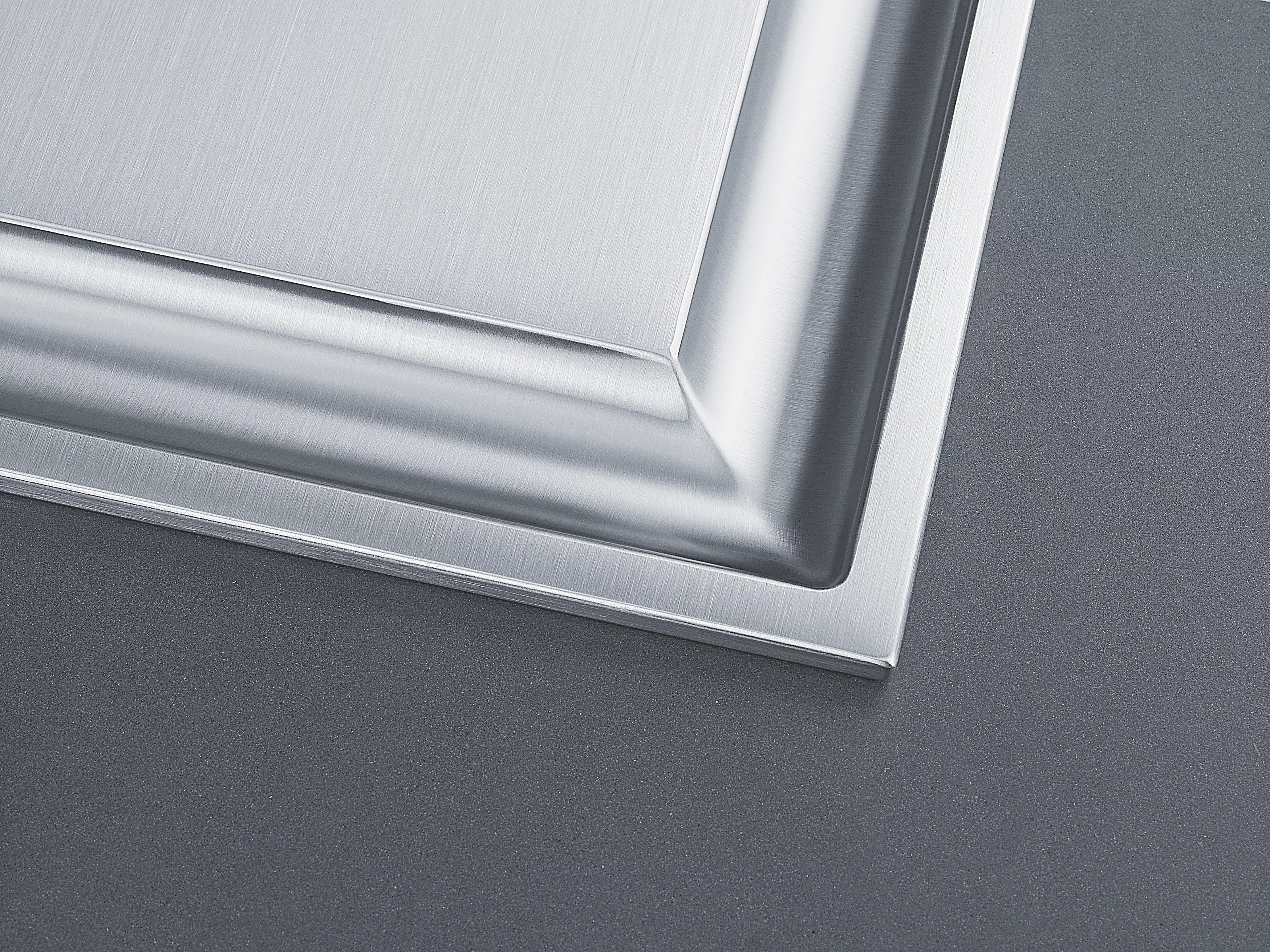 Teppinox C2000, edge profile B, 4mm Detail